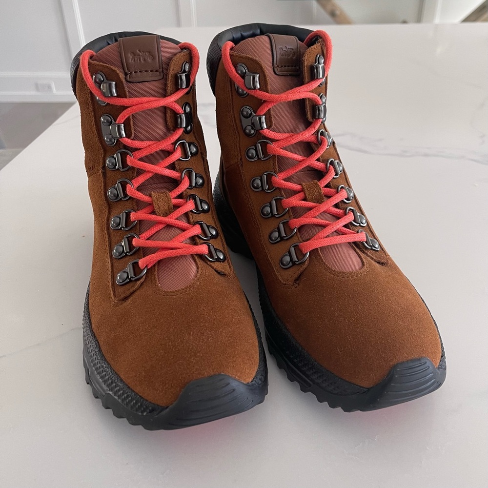 Coach Men’s Hybrid Urban Hiker Suede Boots Size 7D